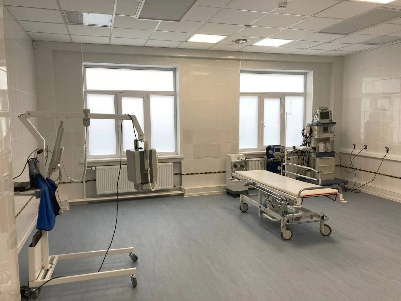 Ишим больница карломакса 38. Поликлиника ишим 4. Больница приемное отделение ишим. Приемное отделение ишим. Приемное отделение больницы.