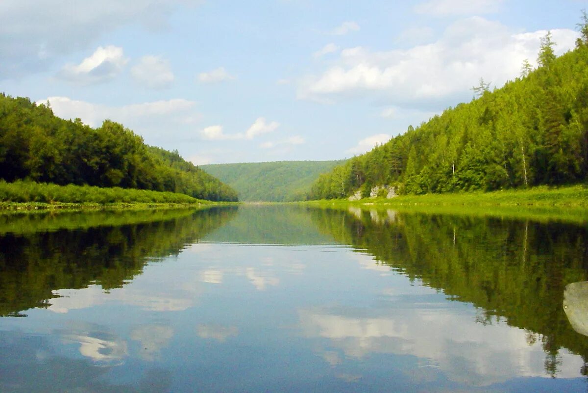 Озера восточной европы. Плёс реки. Речной Плес реки. Плес участок реки. Реки Восточно-европейской равнины.