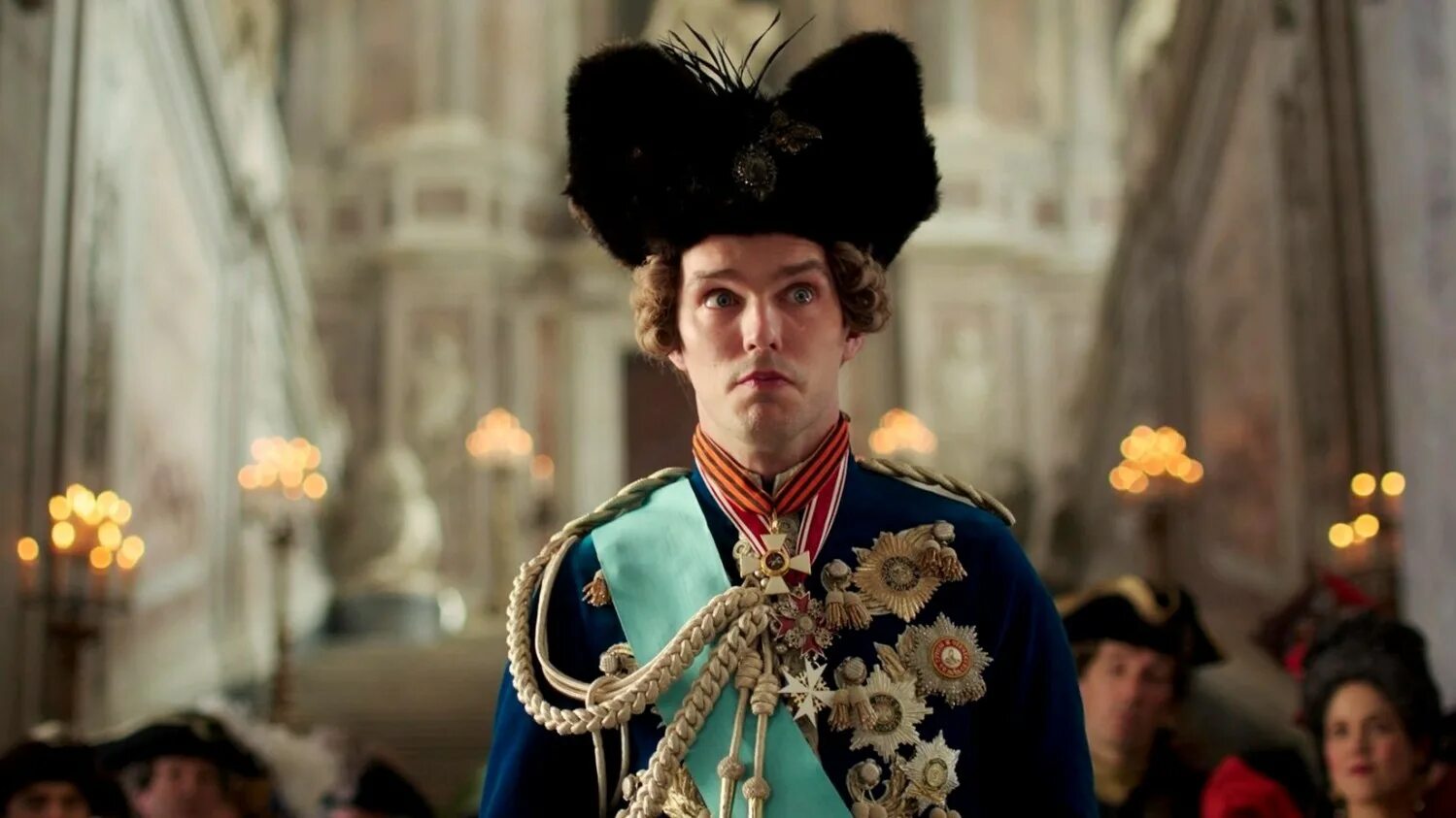 Играющий император. Хоакин феникс гладиатор. Понасенков цезарь. Играющий император. Хоакин феникс в фильме гладиатор.