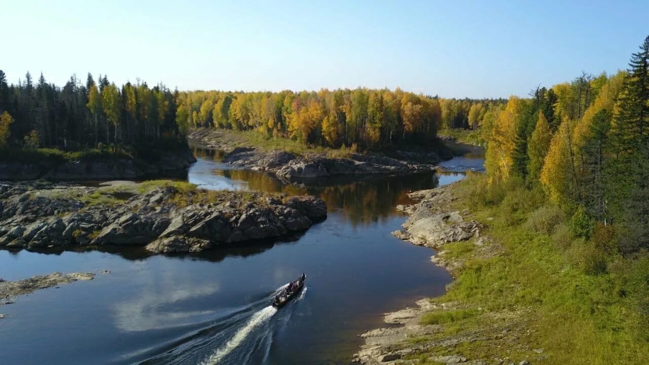 Приток енисея 7. Река Бахта Красноярский край. Енисей река Туруханск. Река Енисей Туруханский район. Бахта Енисей.