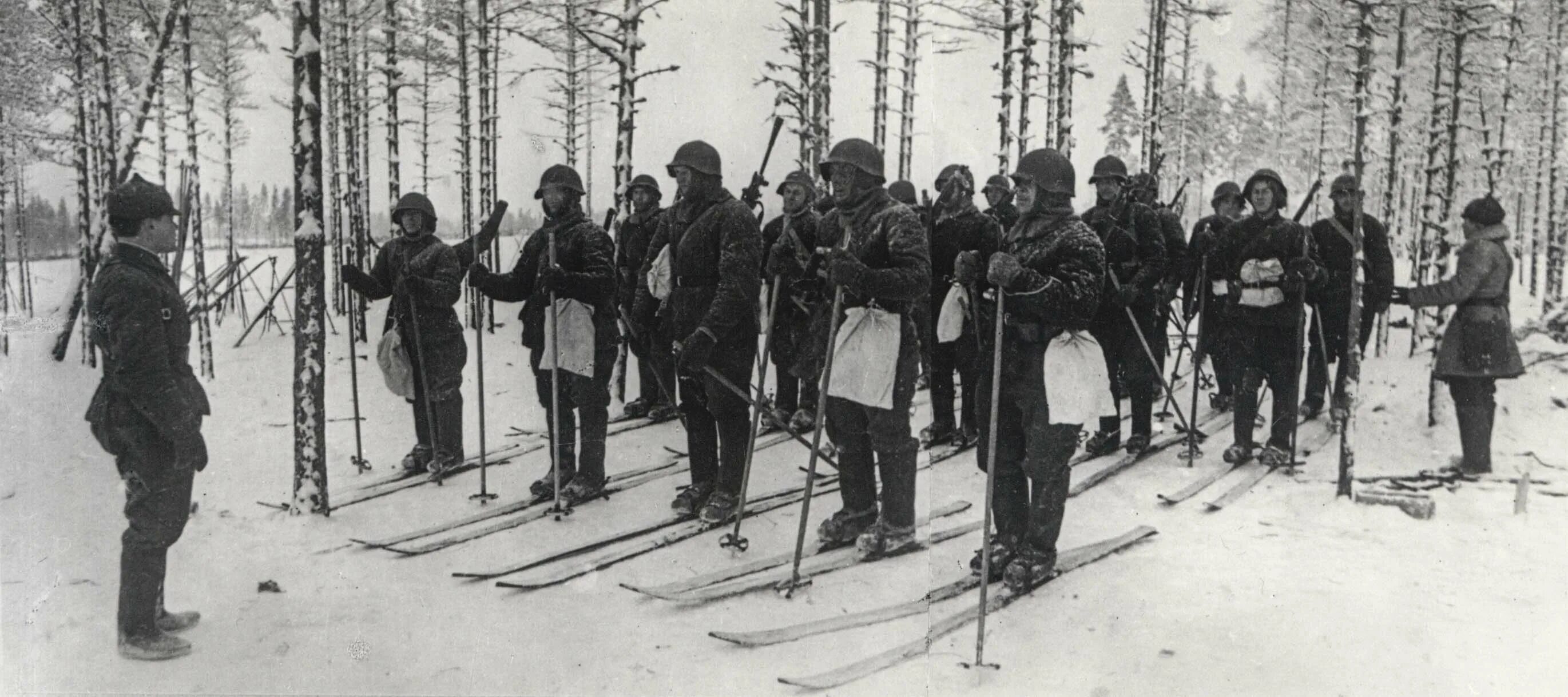 Запасные лыжные полки. Запасные лыжные полки. Лыжники блокадного. Запасные лыжные полки. Запасные лыжные полки.