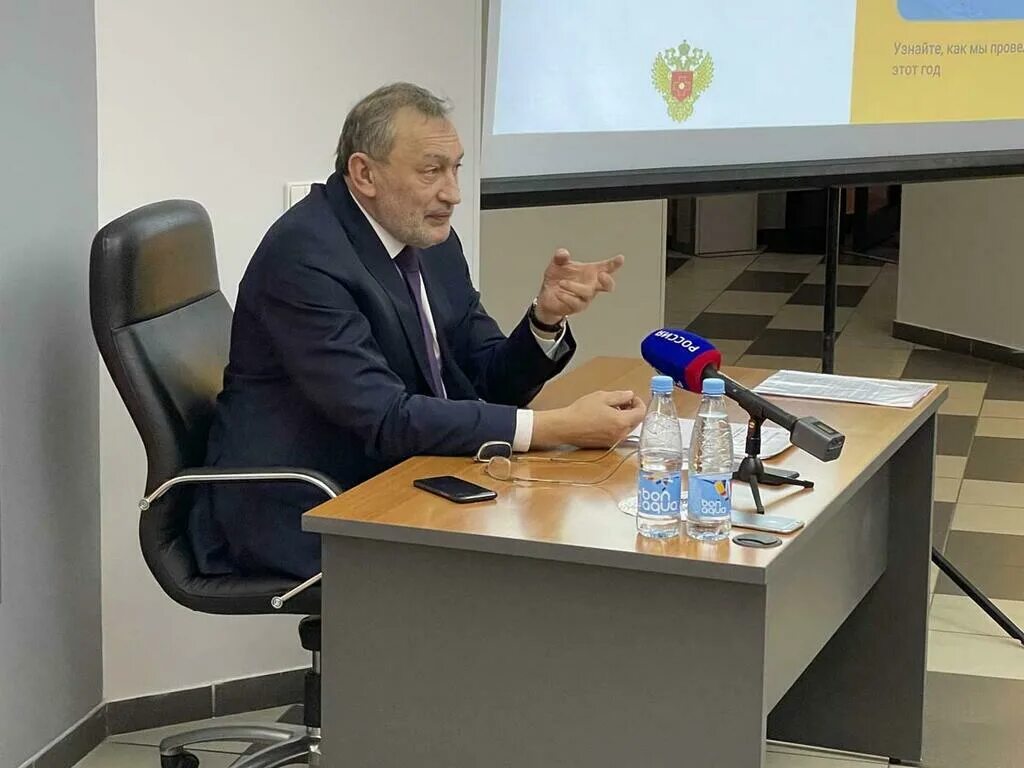 Директор 35 срз мурманск. Мэр мурманска сейчас. Директор мурманской. Региональный руководитель. Губернатор города мурманска.