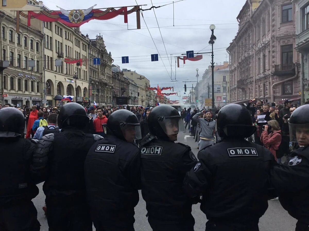 Омон бастион спб. Омон питер. Стоять в оцеплении. Омон питер. Омон петербург.