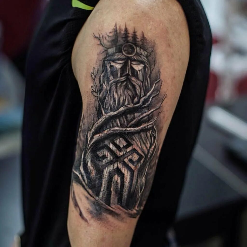 Бог перун тату. Славянская свастика коловрат тату. Родимич тату славянские. Сварог коловрат тату. Тату скандинавия викинги славяне.