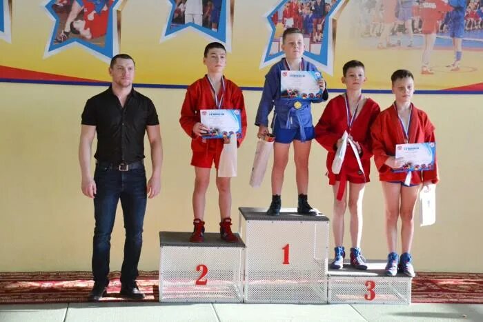 Рязанская самбистка дарья. Рыбное звезда самбо. Всероссийский турнир по самбо клуб родной край. Самбо родного края. Самбо родного края.