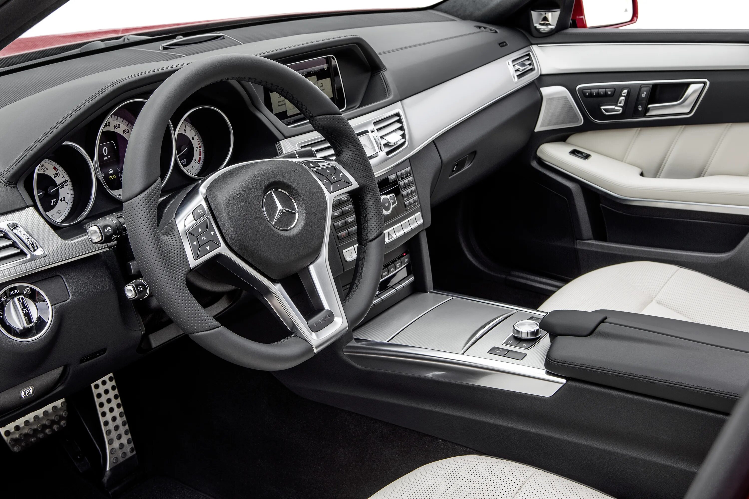 Мерседес бенц glk coupe салон 2022. Mercedes benz w212 interior. Мерседес е63 амг 2018. Mercedes c class 2019 салон. Mercedes e43 amg w213.