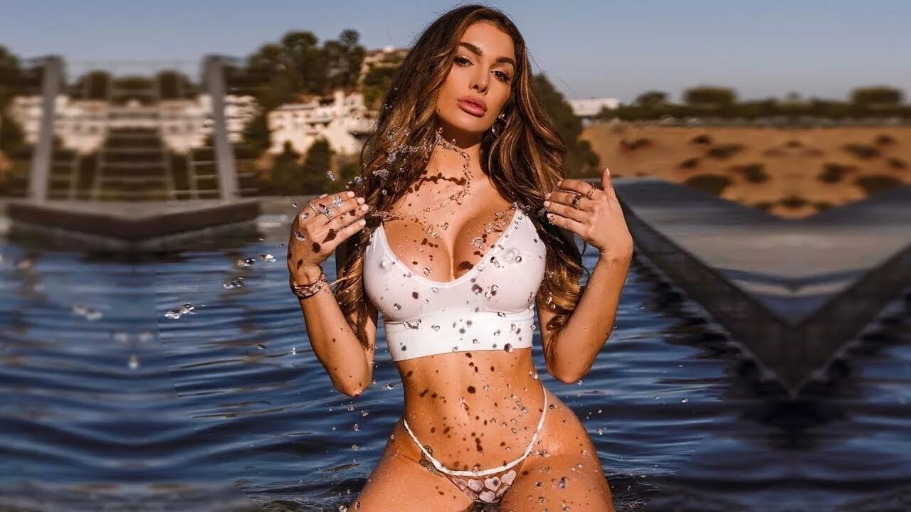 Популярную русскую музыку 2019 года. Ибица саммер 2019. хаус саммер 2019. хиты 2025 видеоклипы. видеоклипы музыкальные 2025.