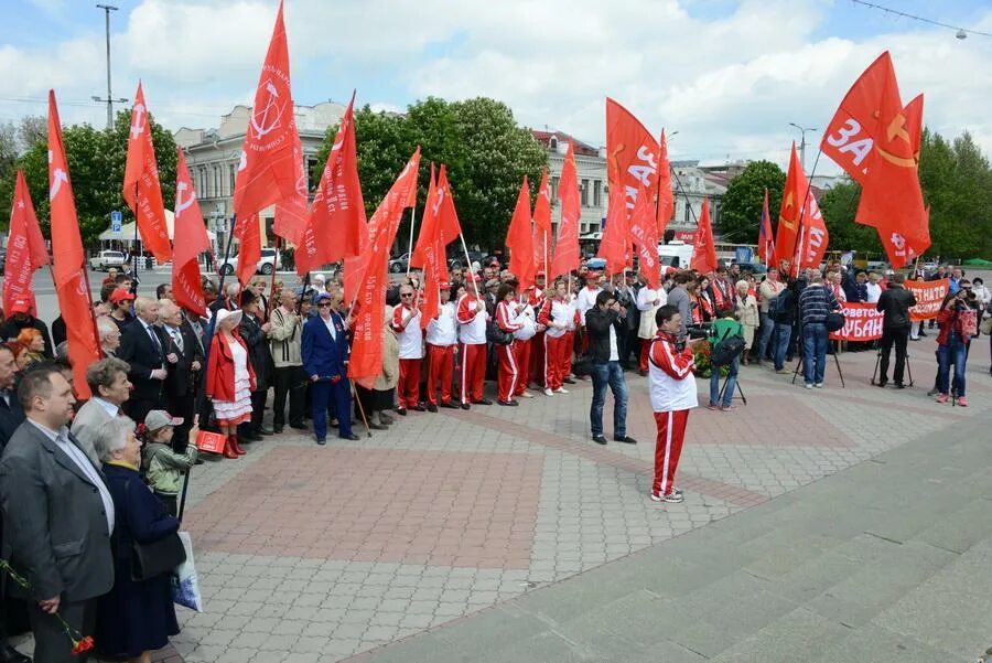 Коммунисты крыма. Кпрф симферополь. Коммунисты крыма. Коммунистический митинг. Коммунисты крыма.