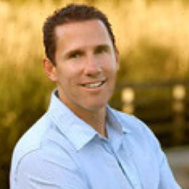 Николас спаркс фото. Каждый вдох николас спаркс книга. Николас спаркс фото. Джон в. Николас спаркс в молодости.