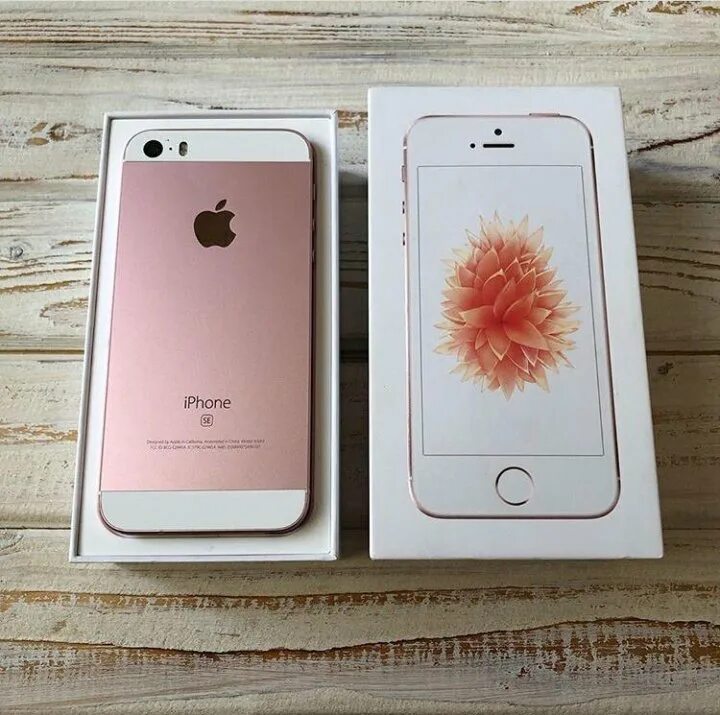 Iphone se 2020 64gb. Айфон se золотой 64 ГБ. Айфон se 64 ГБ 2020 розовый. Iphone se Rose Gold. Айфон 4 розовое золото.