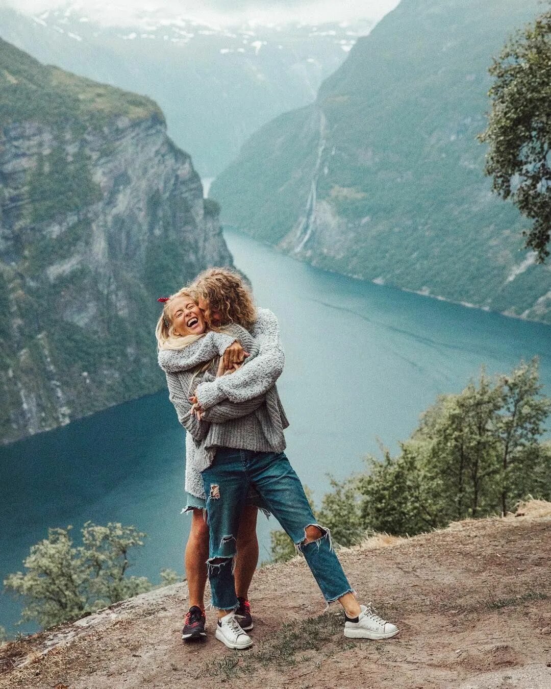 Go have play make hiking