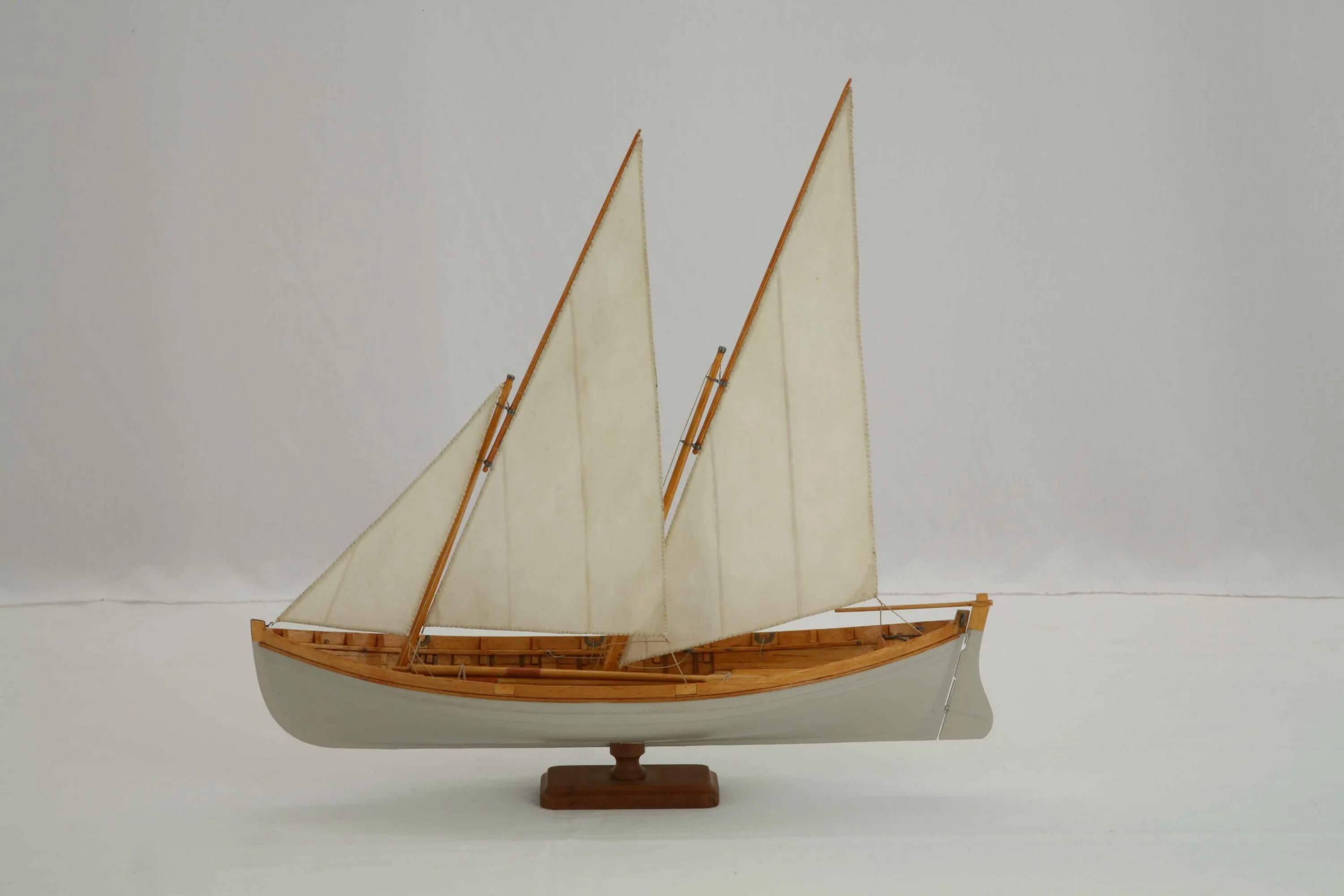 Галера 17 века. Гребное судно 6. Греческая бирема корабль. Гребное судно 6. Греческая бирема.