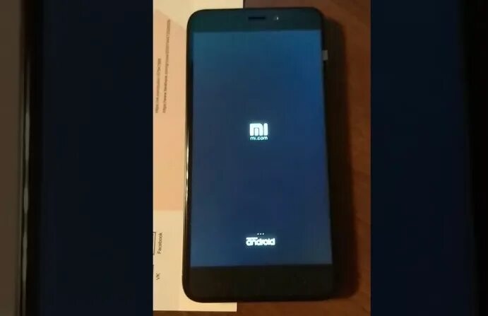Телефон редми черный экран что делать