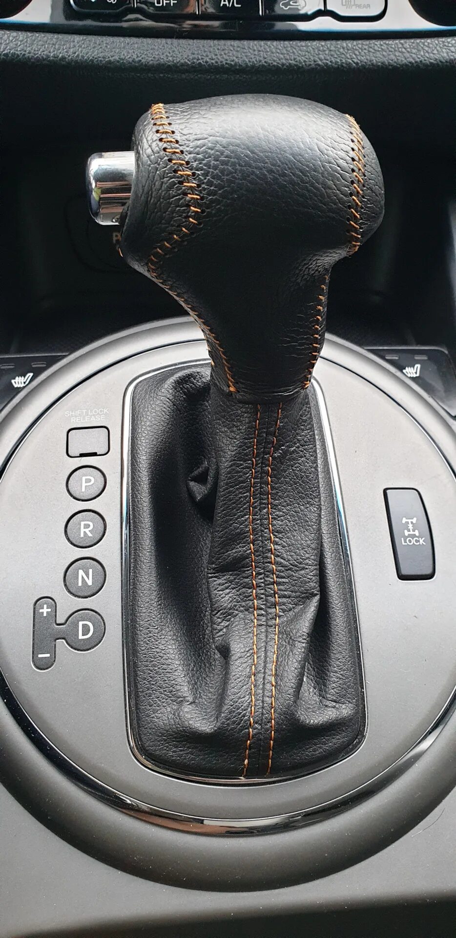Замена накладки и ручки АКПП! - KIA Sportage (3G), 2 л, 2011 года аксессуары DRI
