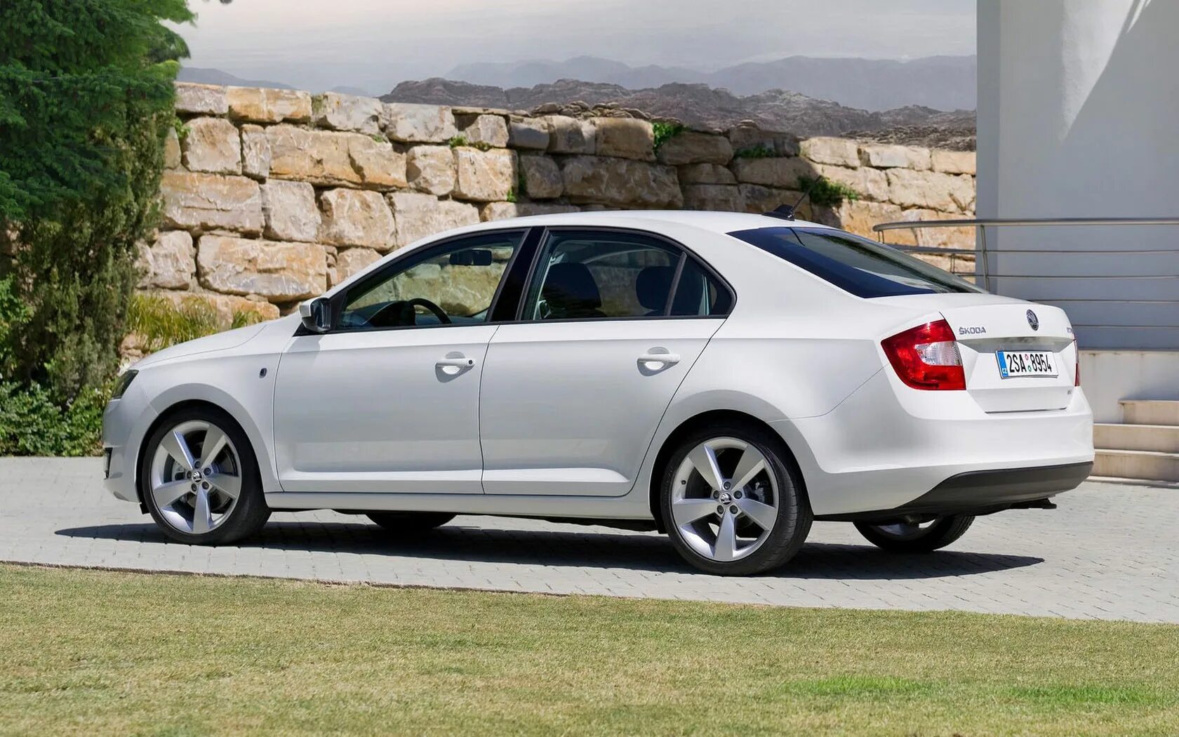 Рапид дилер. Шкода рапид. škoda рапид. skoda rapid 2013. skoda rapid 4.