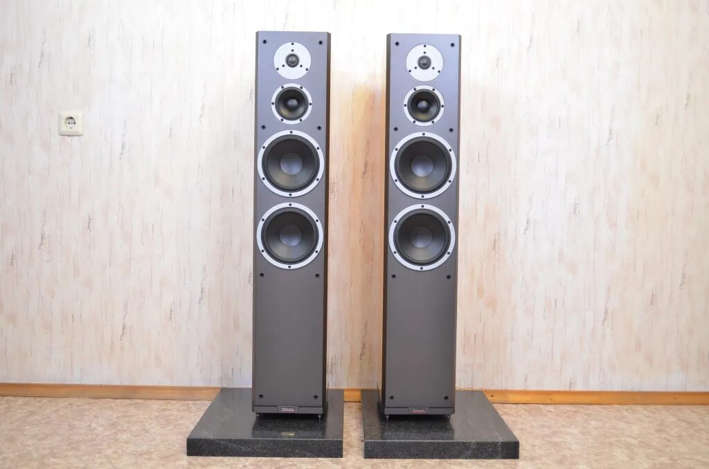 Dynaudio excite x36. Колонки KEF Coda 9. Dynaudio excite x36 характеристики. Dynaudio excite x14a вид спереди. Excite x cross 7