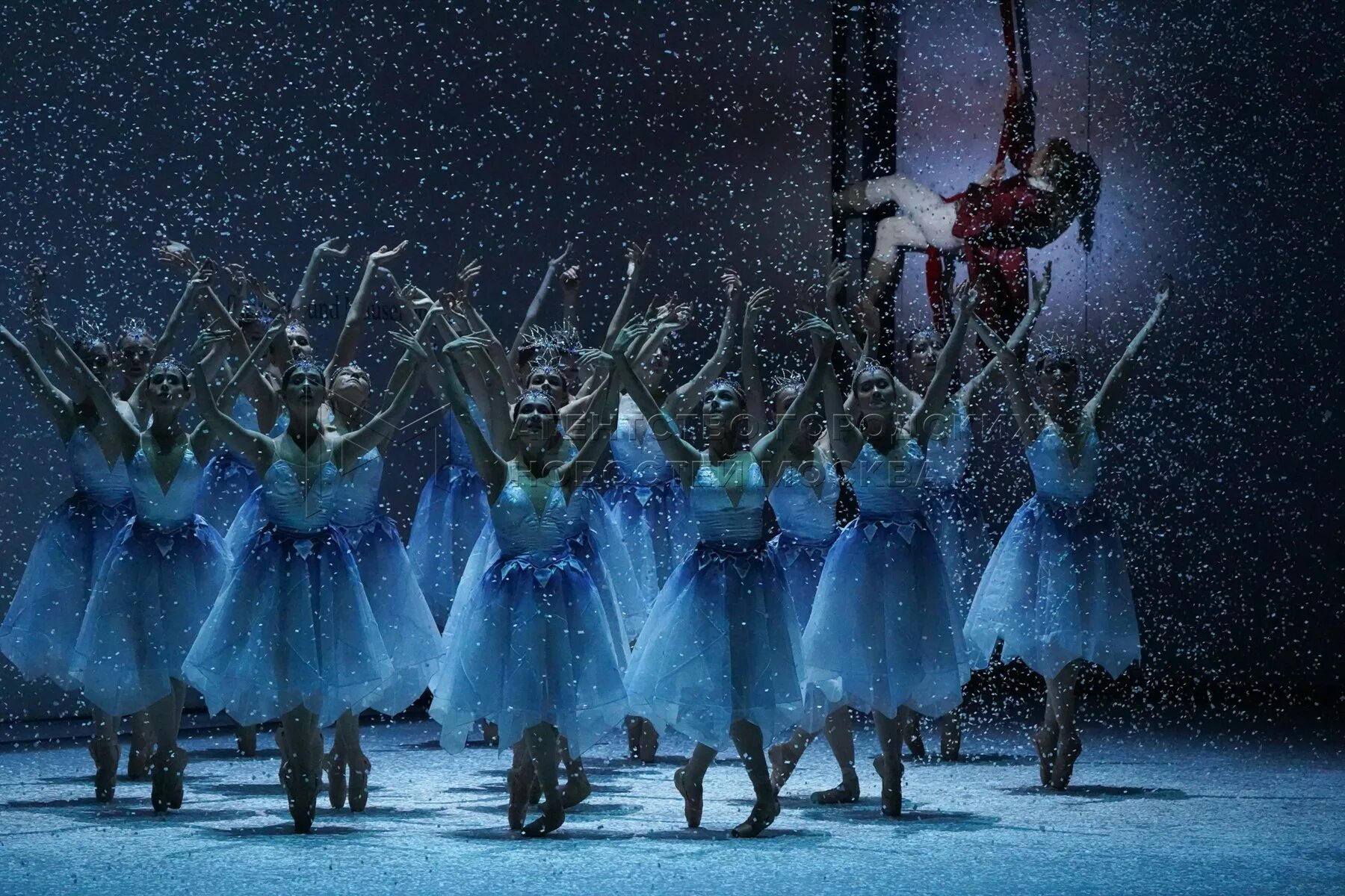 Щелкунчик немировича-данченко. Щелкунчик музыкальный театр станиславского и немировича данченко. Щелкунчик премьера в театре станиславского. Балет щелкунчик театр станиславского. Немировича-данченко театр щелкунчик.