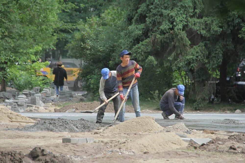 Усть-каменогорск казцинк газ рыжий. Корпусов казцинк усть каменогорск. Цеха казцинка. Казцинк усть-каменогорск. Работа каменогорск свежие вакансии.