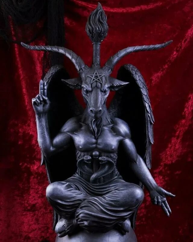 Шайтан женщина. Бафомет сатанинский демон?. Бафомет дьявол статуя. Сатана дьявол Люцифер Бафомет.