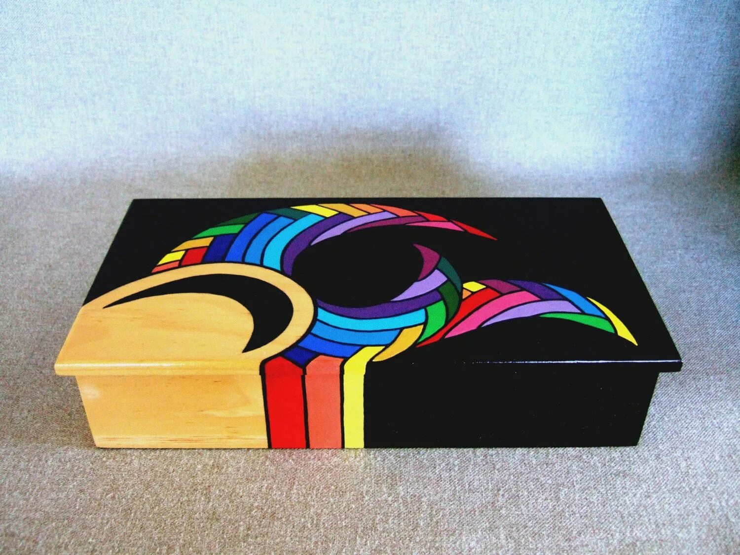 Painting box. Разрисовать коробку. Разукрашенные коробки. Разрисованные дизайнерские коробки. Красиво разрисованные коробки.