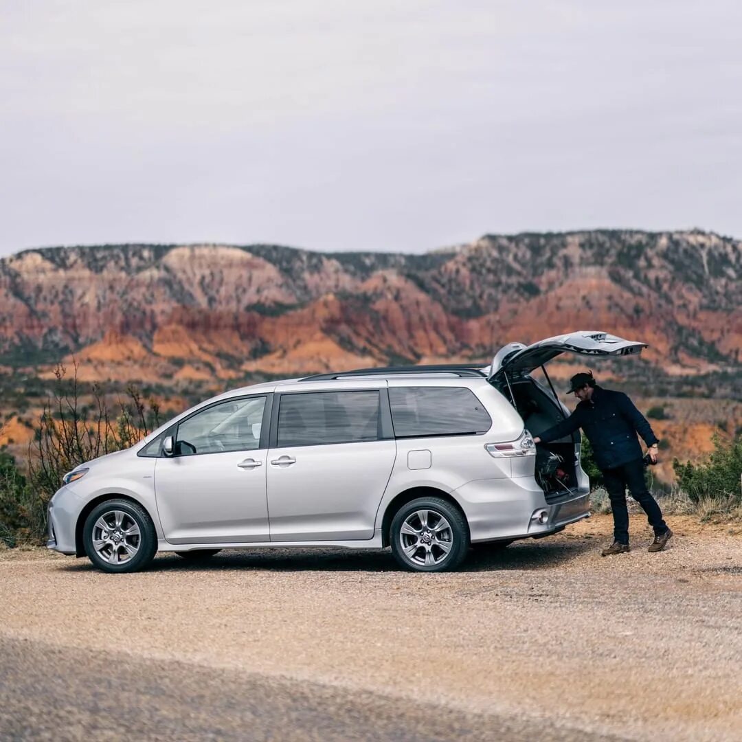 Toyota Sienna. Toyota Sienna 2023. Toyota Sienna 2019. Toyota Sienna Japan. Toyota space