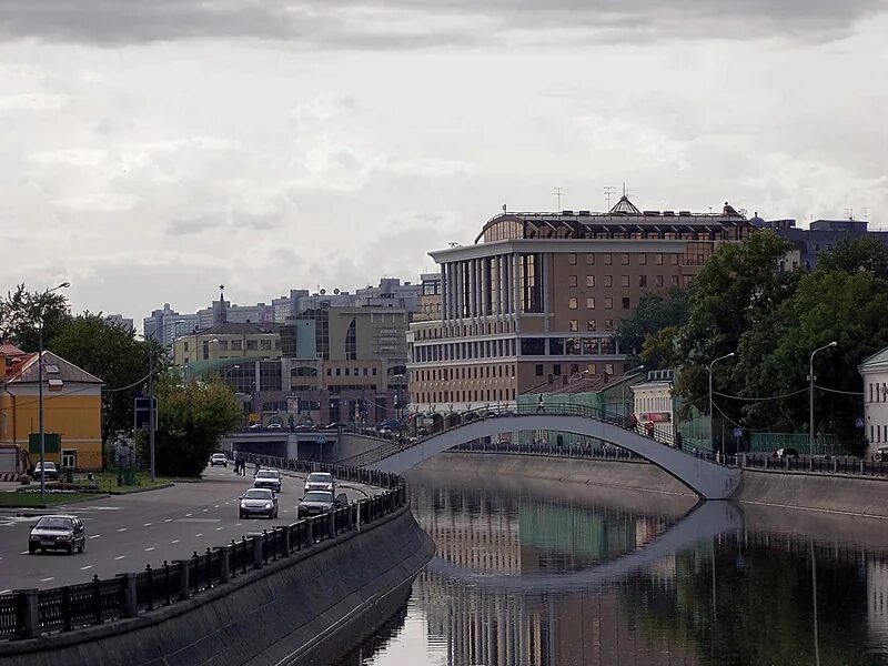 Обводной канал москва. Набережная Обводного канала. Набережная Обводного канала фото. Набережная обводной канал фото.