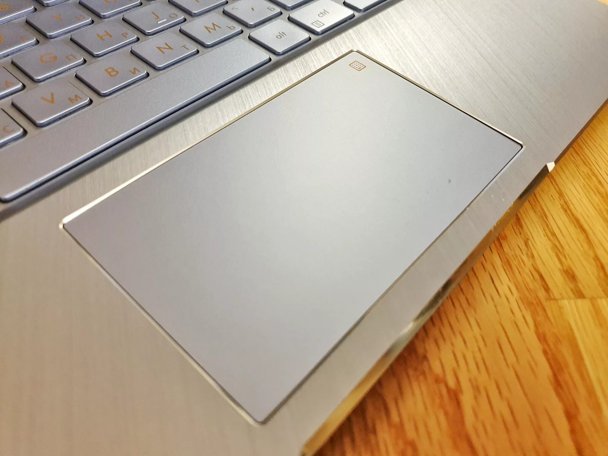 Asus ноутбук zenbook клавиатура. Asus zenbook wallpaper. Тестирование ноутбука. Asus ux435e. Zenbook ux430.