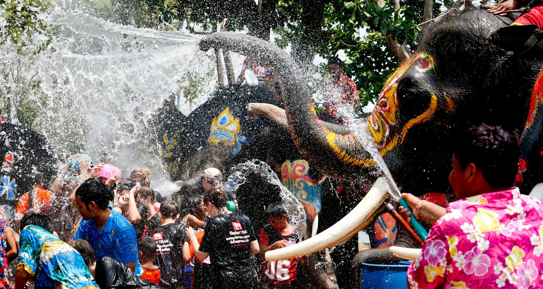 Какой год в таиланде в 2025. Сонгкран 2025. songkran (сонгкран) в таиланде. водный фестиваль сонгкран. тайский новый год сонгкран.