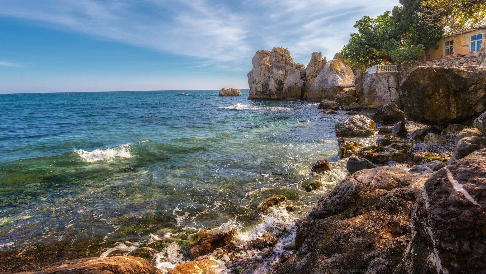 Деревня черное море. Дача Чехова в Гурзуфе. Черное море Гурзуф. Каменные пляжи Гурзуфа. Гурзуф природа.