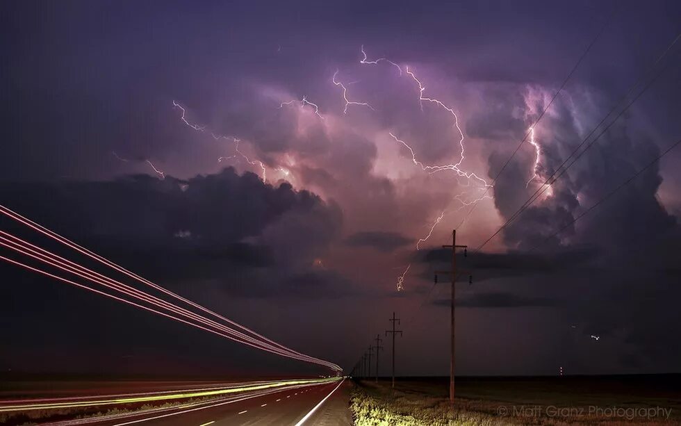 Грозовое небо. Молния между облаками. Молния в облаках. Молния внутри облака. Молния между облаками.