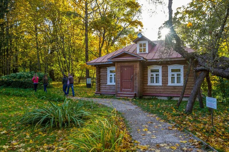 Музей заповедник чехова. Мелихово музей-усадьба осенью. музей заповедник мелихово экскурсия. г егорьевск усадьба чехова в селе мелихово. мелихово музей заповедник менделеева.
