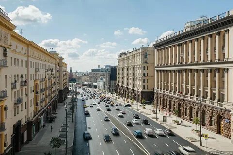 Почему стоит тверская