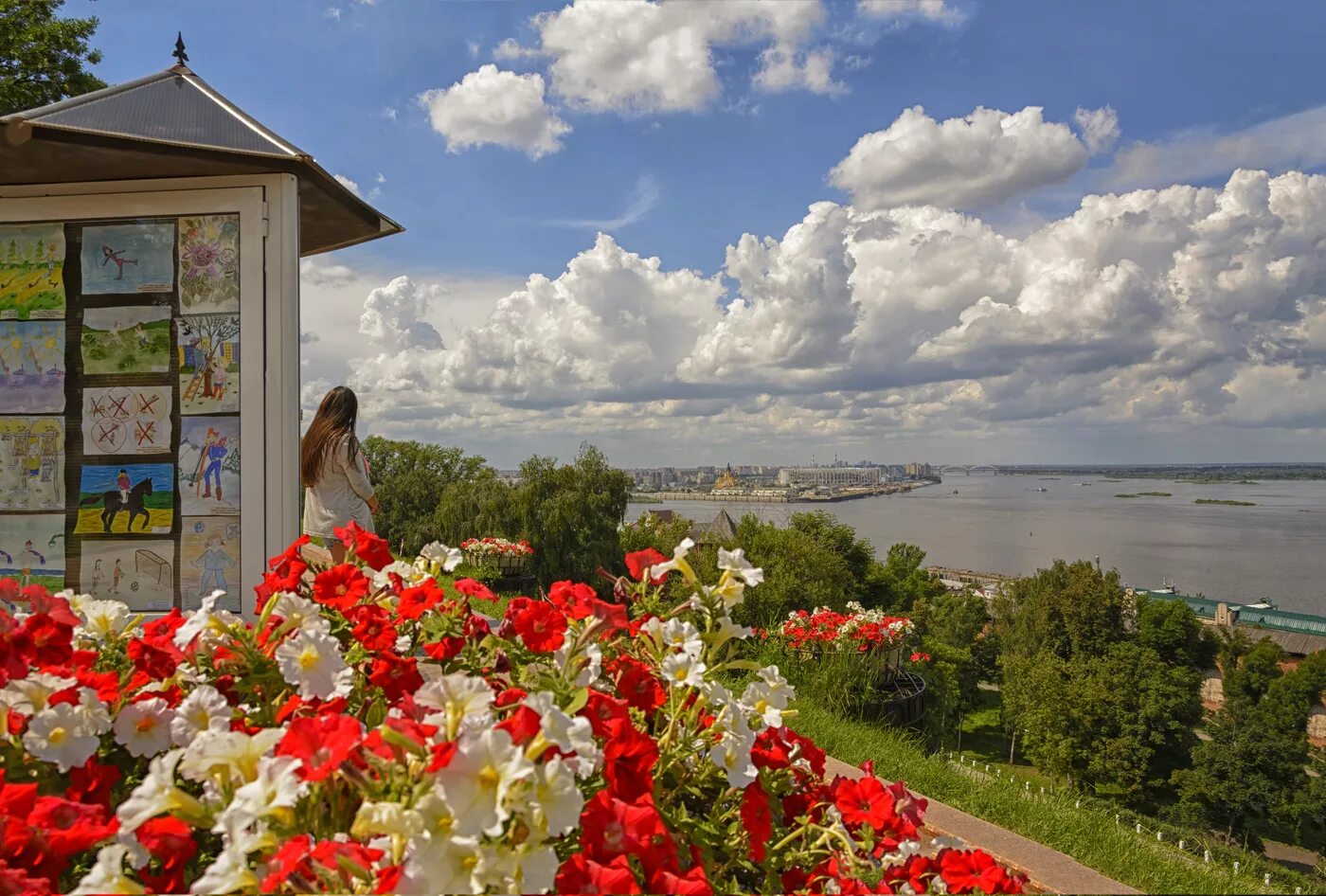 Солнечных дней в нижнем новгороде. Нижний Новгород летом. Нижний Новгород красивые места. Красивые пейзажи Нижнего Новгорода. Красивые лета Нижний Новгород.