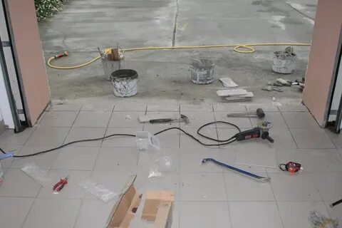 Как укладывать плитку в гараже