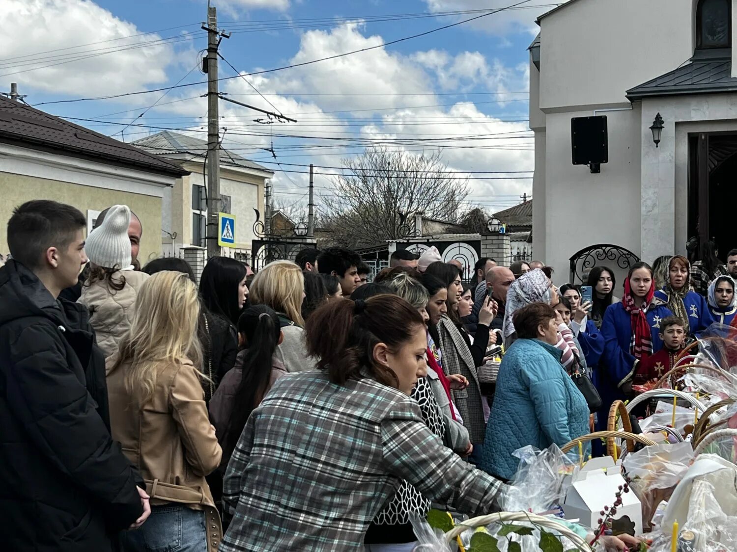 Пасха в армении в 24 году. Церковь. Пасхальный храм. Пасха Симферополь. Пасхальная Пасха.