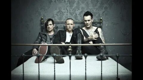 Dead by sunrise circles