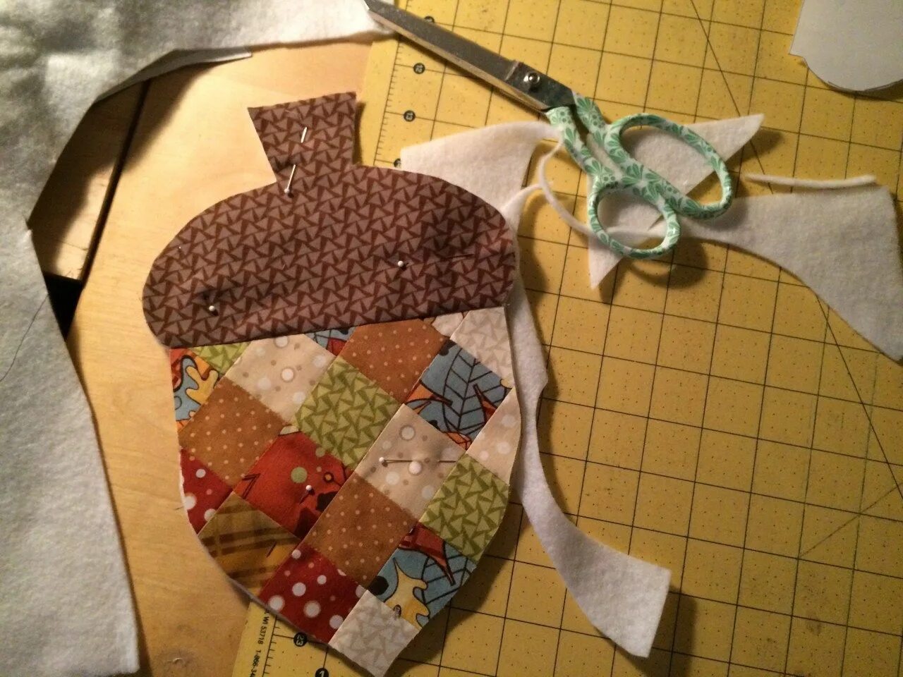 Пошив прихваток для кухни своими руками. Необычные прихватки. Как сшить прихватку начинающим. Прихватка для кухни. Лоскутные прихватки.