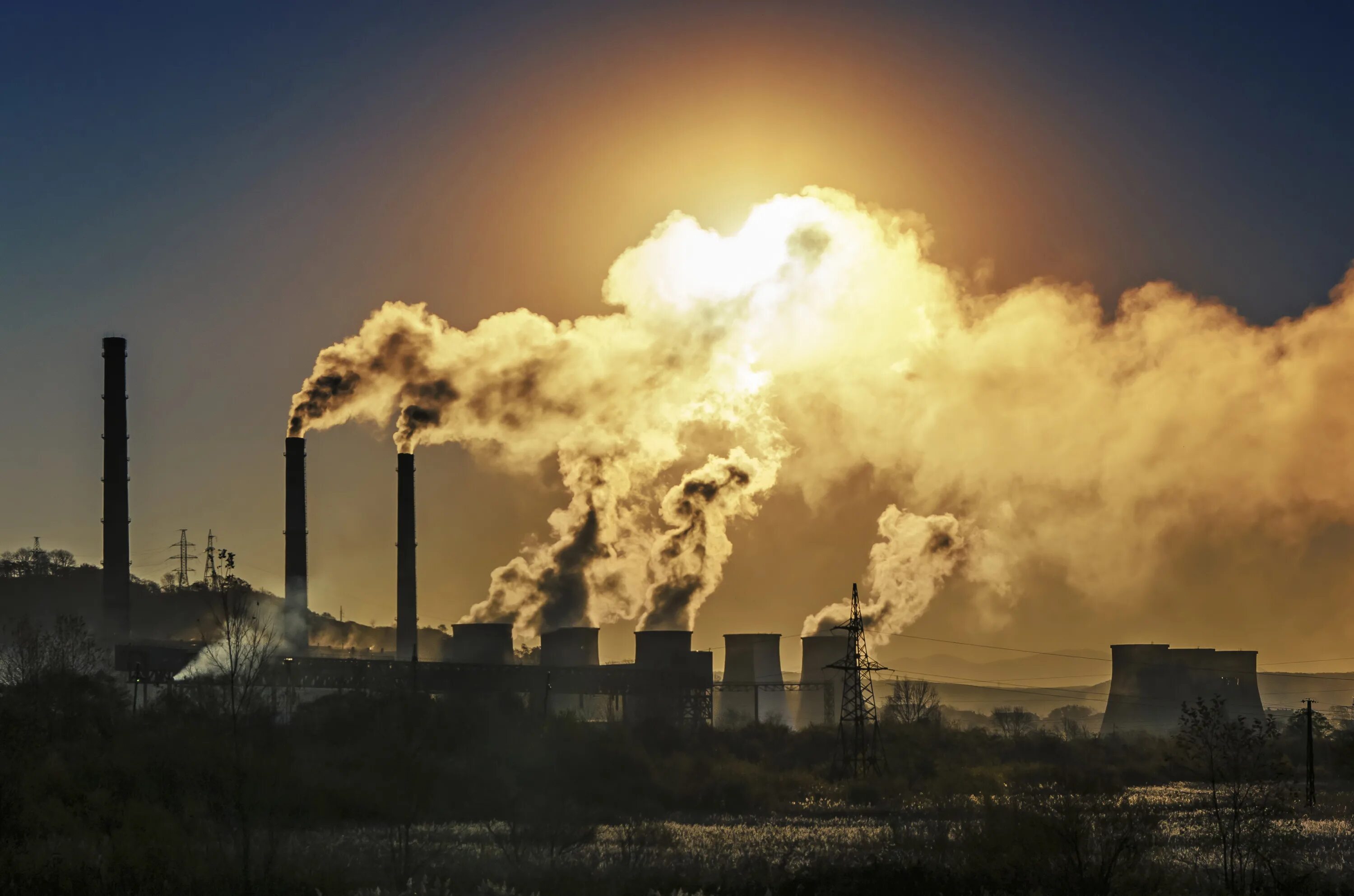 Выбросы в атмосферу. Заводы и фабрики загрязняют воздух. Заводы загрязняющие окружающую среду. Загрязнение воздуха заводами.