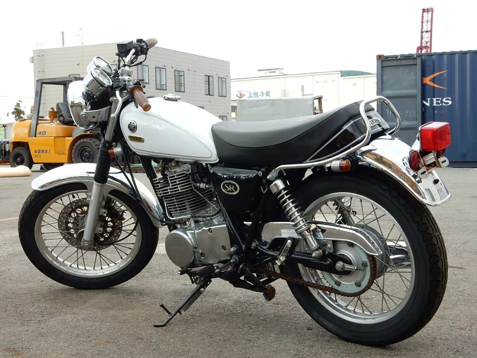 Yamaha 400 купить. Ямаха sr400. Yamaha SR. Ямаха ср 400. Yamaha SR 400e.