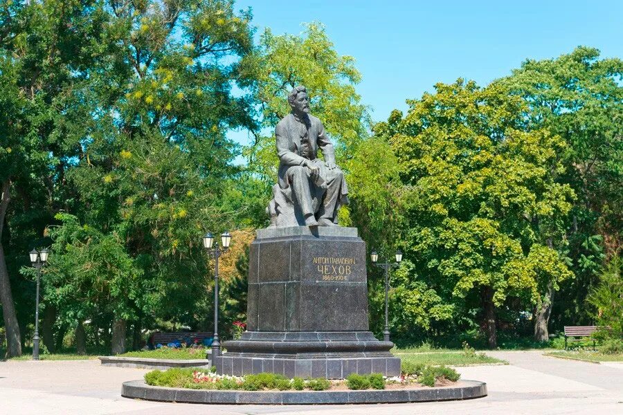 Памятник чехову в таганроге. Памятник чехова таганрог. памятник а. п. чехову (таганрог). памятник а. п. чехову (ростов-на-дону). памятник чехову в ростове на дону.