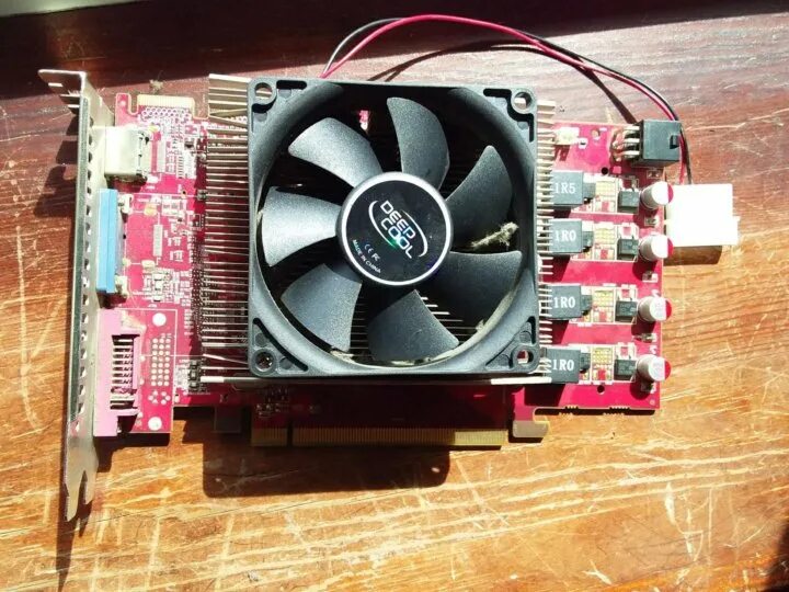 Ati radeon 5700. AMD Radeon 5700 Series. Видеокарты AMD 5700 Series. АМД радеон 5600/5700.