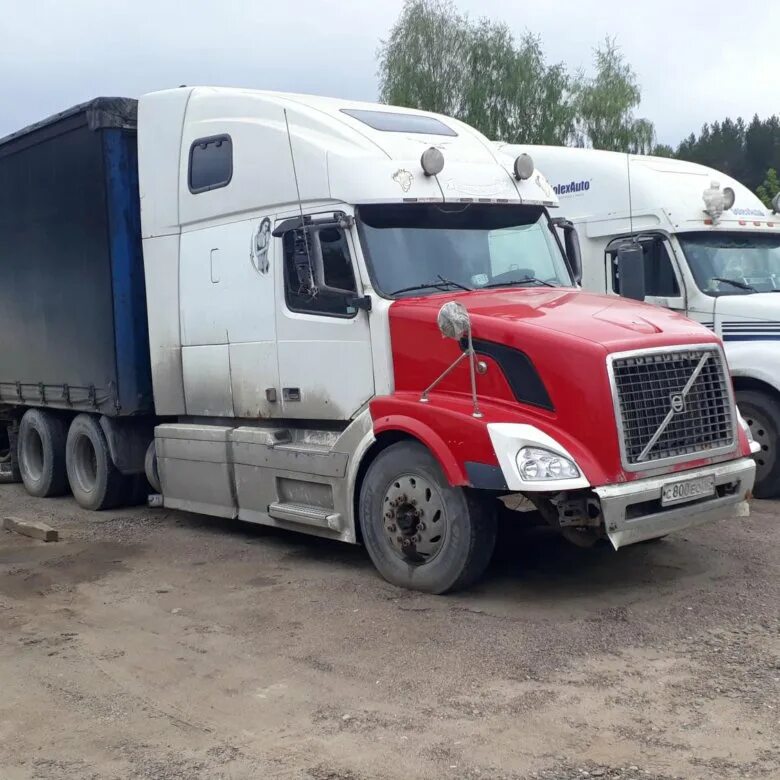 Тягач volvo vnl 670. Volvo vnl64t. Авито вольво 670. Седельный тягач volvo vnl. Грузовики вольво внл 670.