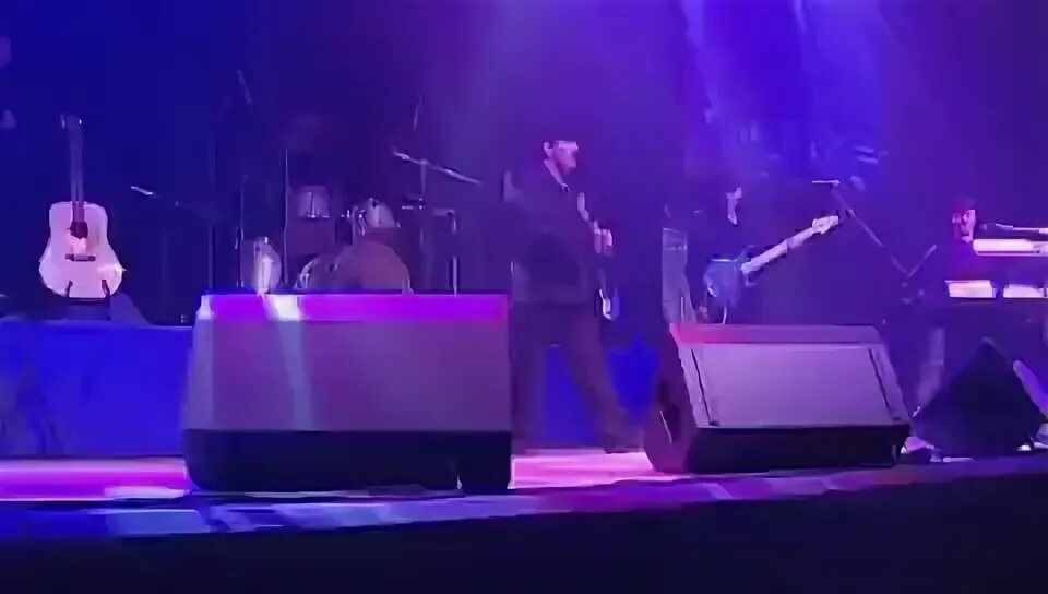 Бутырка глобус. Не крутите глобус песню бутырки. Слушать музыку бутырка не крутите глобус. Бутырка глобус. Слёзы осени бутырка.