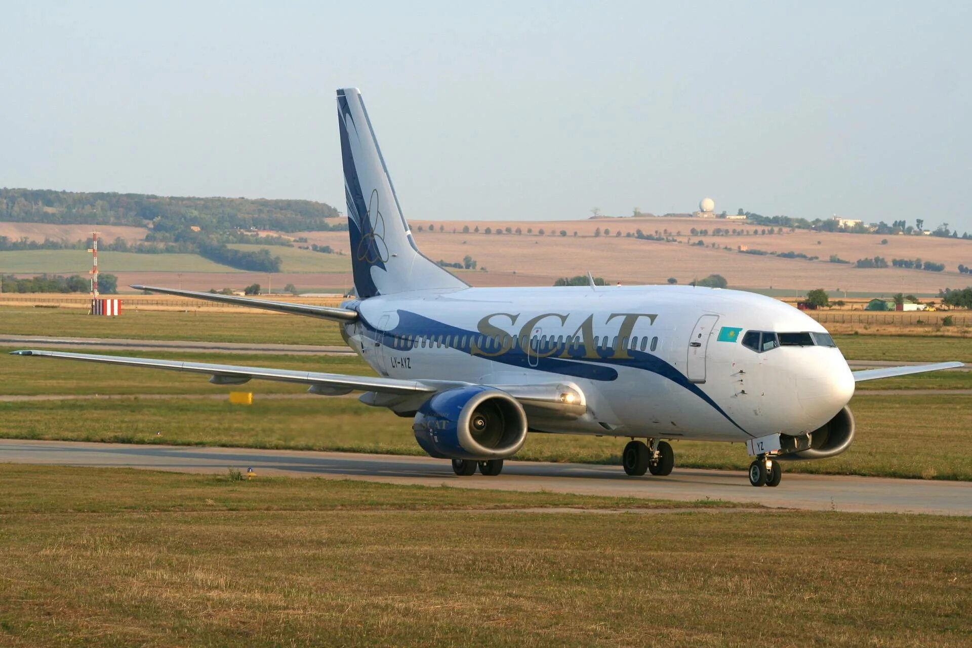 Эйр астана кs 131. Эйр астана. Эйр астана. Kz airlines. Suv230 самолёт.