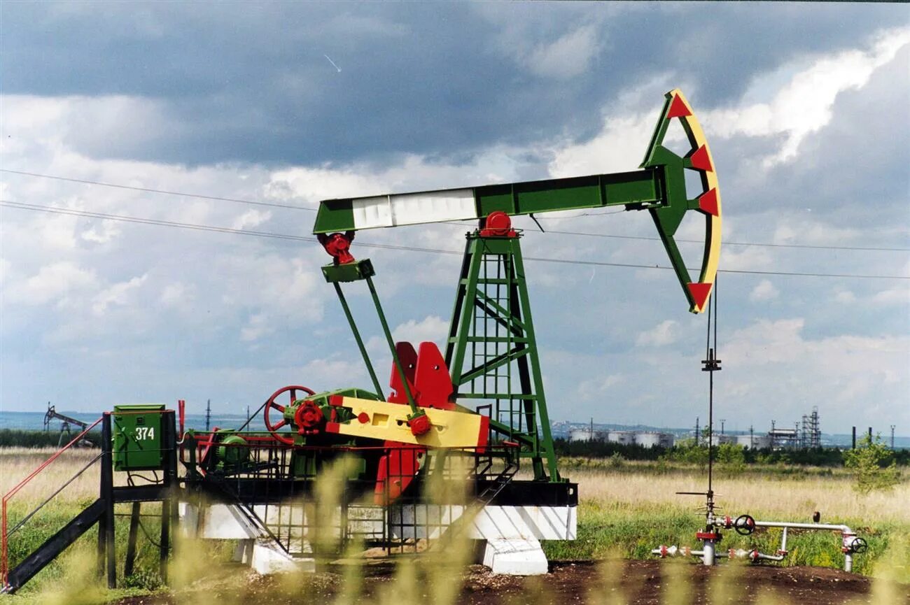 Самарское месторождение нефти. Добыча нефти в Самарской области. Самара месторождение нефти. Нефтедобыча в Самарской области.