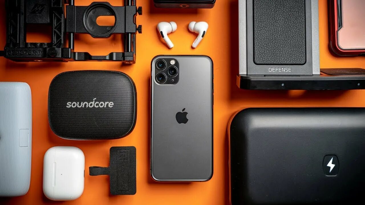 Аксессуары для айфон 14. Аксессуары iphone 12 pro. Чехол apple magsafe для iphone 13. Аксессуары для iphone 13. Аксессуары iphone 12 pro.