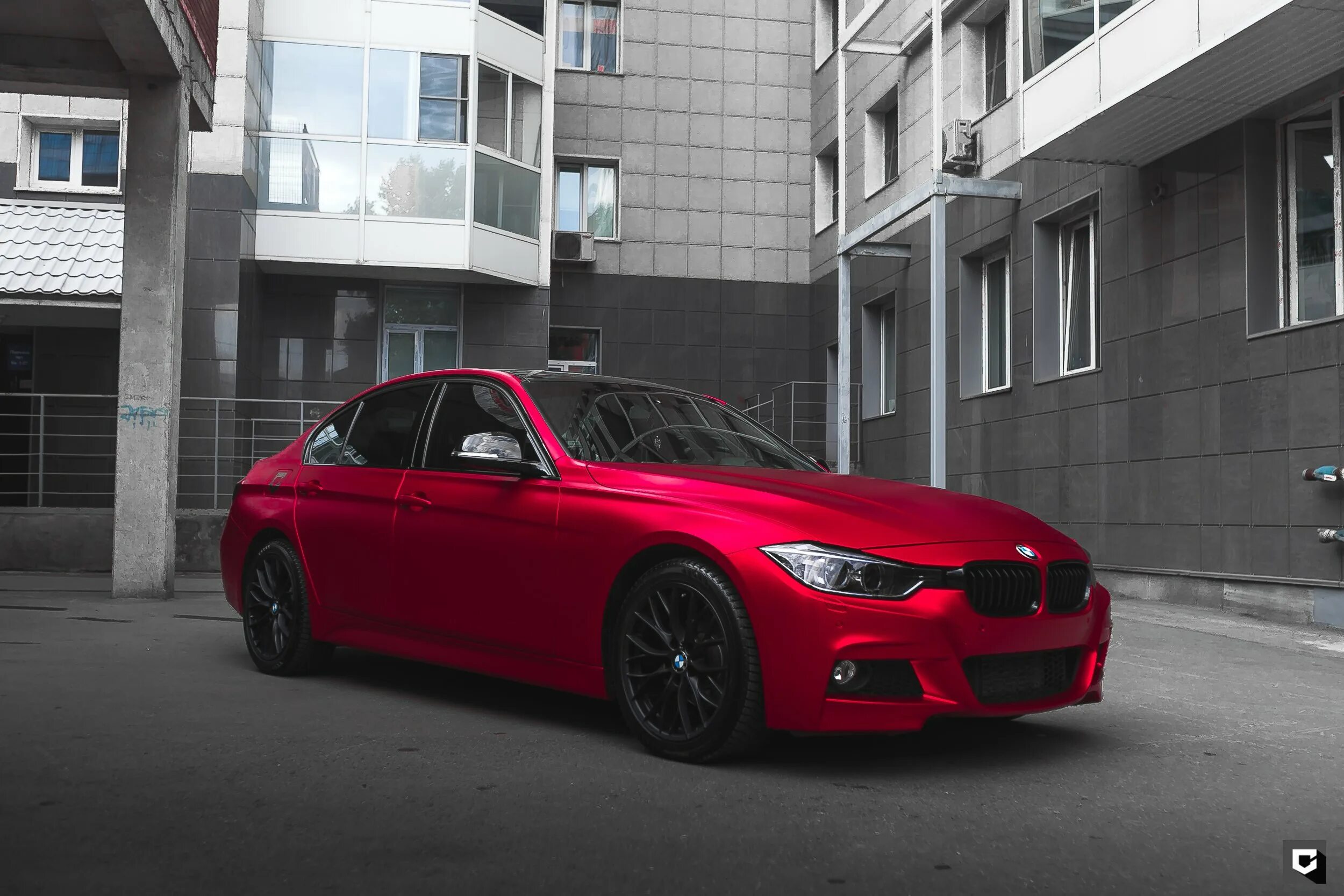 Красная бмв м5. БМВ м5 красная матовая. BMW f30 Red Matte. BMW m3 g20 красный матовая. БМВ красная матовая.