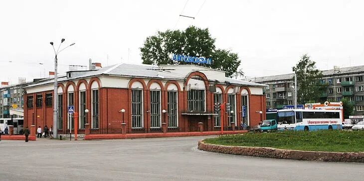 Город ленинск-кузнецкий кемеровская область. Автовокзал ленинск-кузнецкий. Ленинокузнецк кемеровская. Улица шевцовой 8 ленинск кузнецкий. Автовокзал города кузнецк.