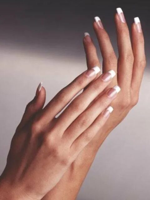 Длинные тонкие пальцы. Арахнодактилия паучьи пальцы. Длинные пальцы. Самые длинные пальцы. Самые длинные пальцы.