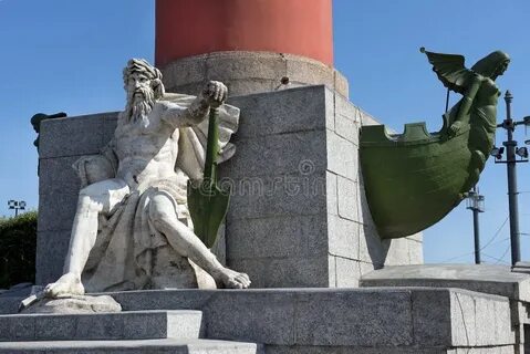 Что символизируют фигуры у подножия ростральных колонн